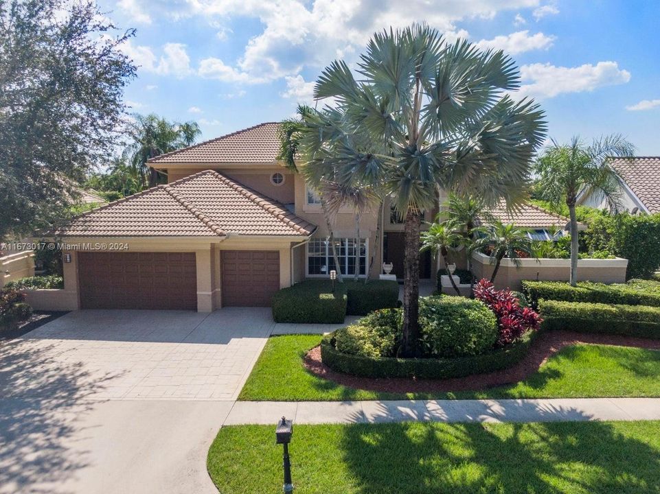 For Sale: $1,750,000 (4 beds, 3 baths, 3672 Square Feet)