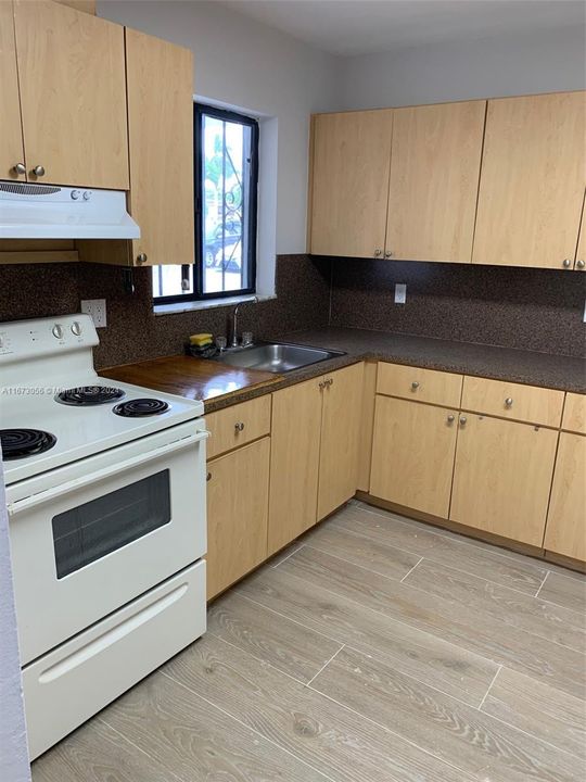 For Rent: $2,600 (2 beds, 2 baths, 1100 Square Feet)