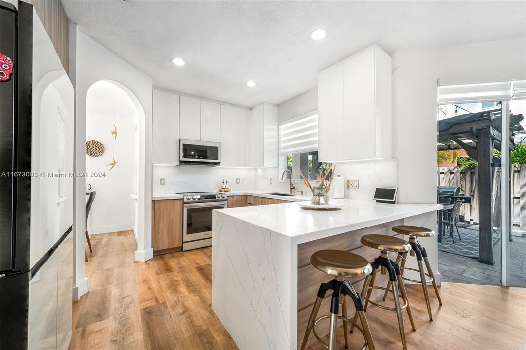 For Sale: $685,000 (4 beds, 2 baths, 1888 Square Feet)