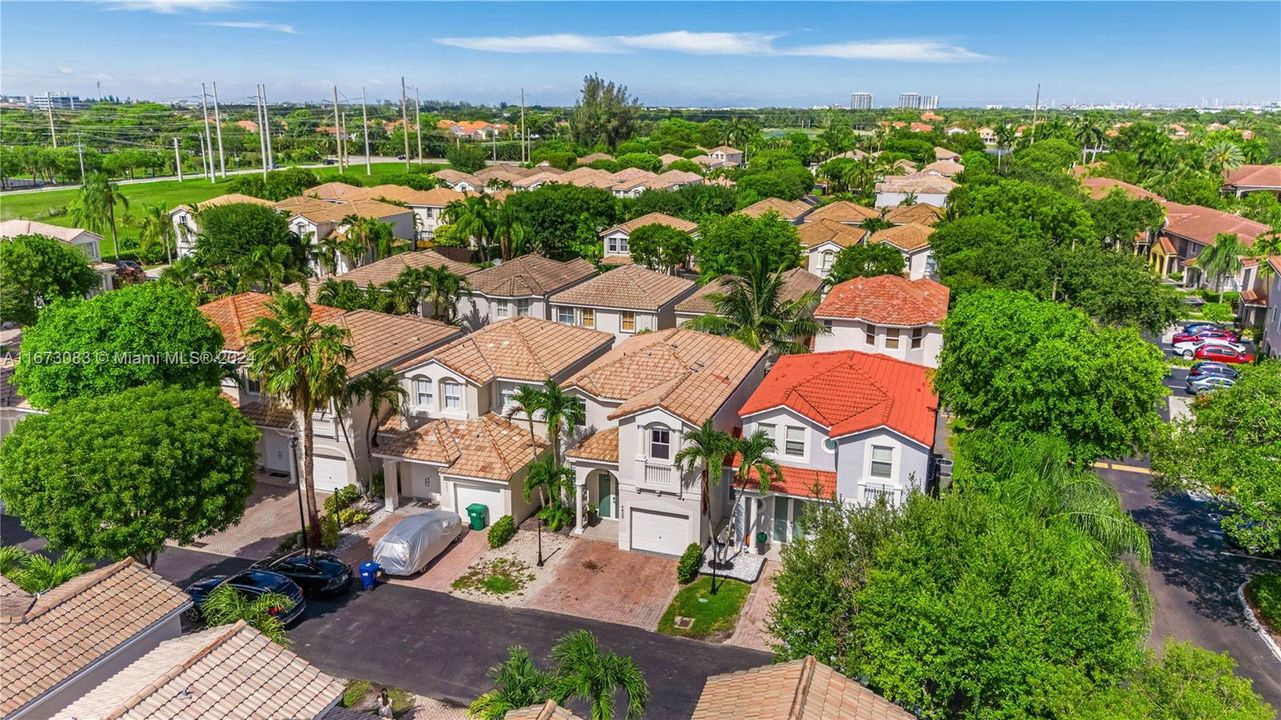 For Sale: $685,000 (4 beds, 2 baths, 1888 Square Feet)