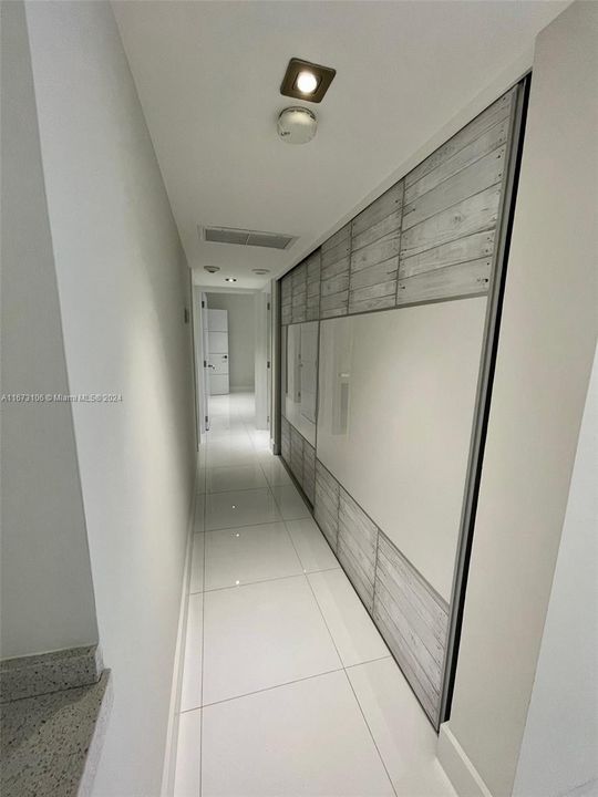 Recently Rented: $5,650 (2 beds, 2 baths, 1447 Square Feet)