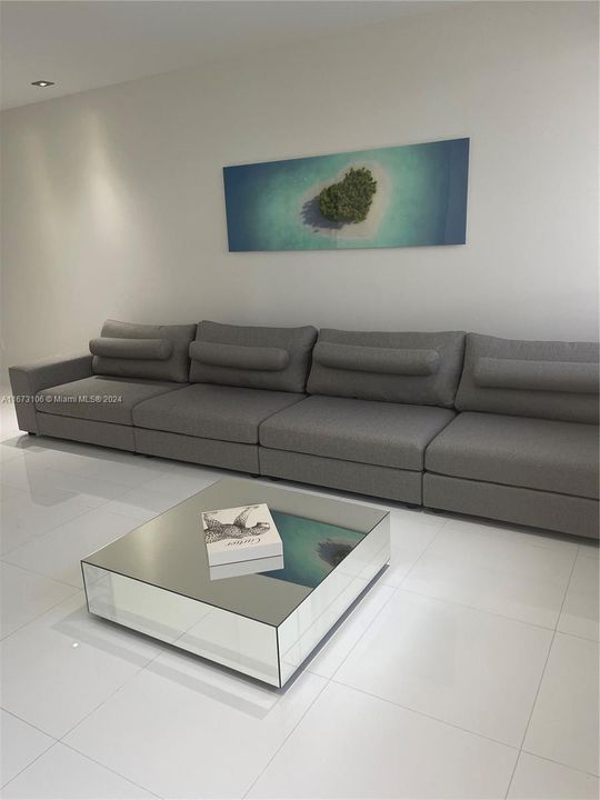 Recently Rented: $5,650 (2 beds, 2 baths, 1447 Square Feet)