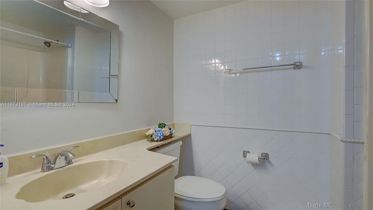 Recently Rented: $2,425 (2 beds, 2 baths, 1067 Square Feet)