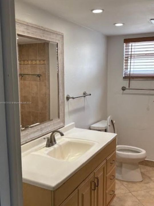 For Sale: $314,999 (2 beds, 1 baths, 954 Square Feet)