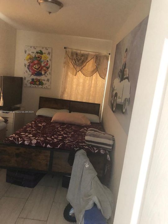 En Venta: $410,000 (2 camas, 1 baños, 720 Pies cuadrados)