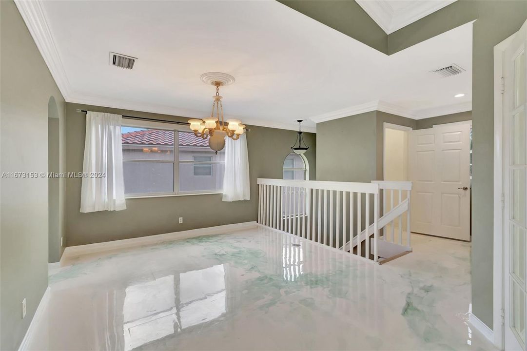 For Sale: $249,700 (3 beds, 2 baths, 1736 Square Feet)