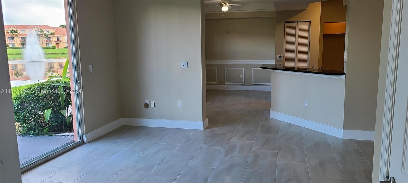 For Rent: $2,300 (1 beds, 1 baths, 855 Square Feet)