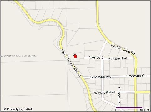 En Venta: $350,000 (0.91 acres)