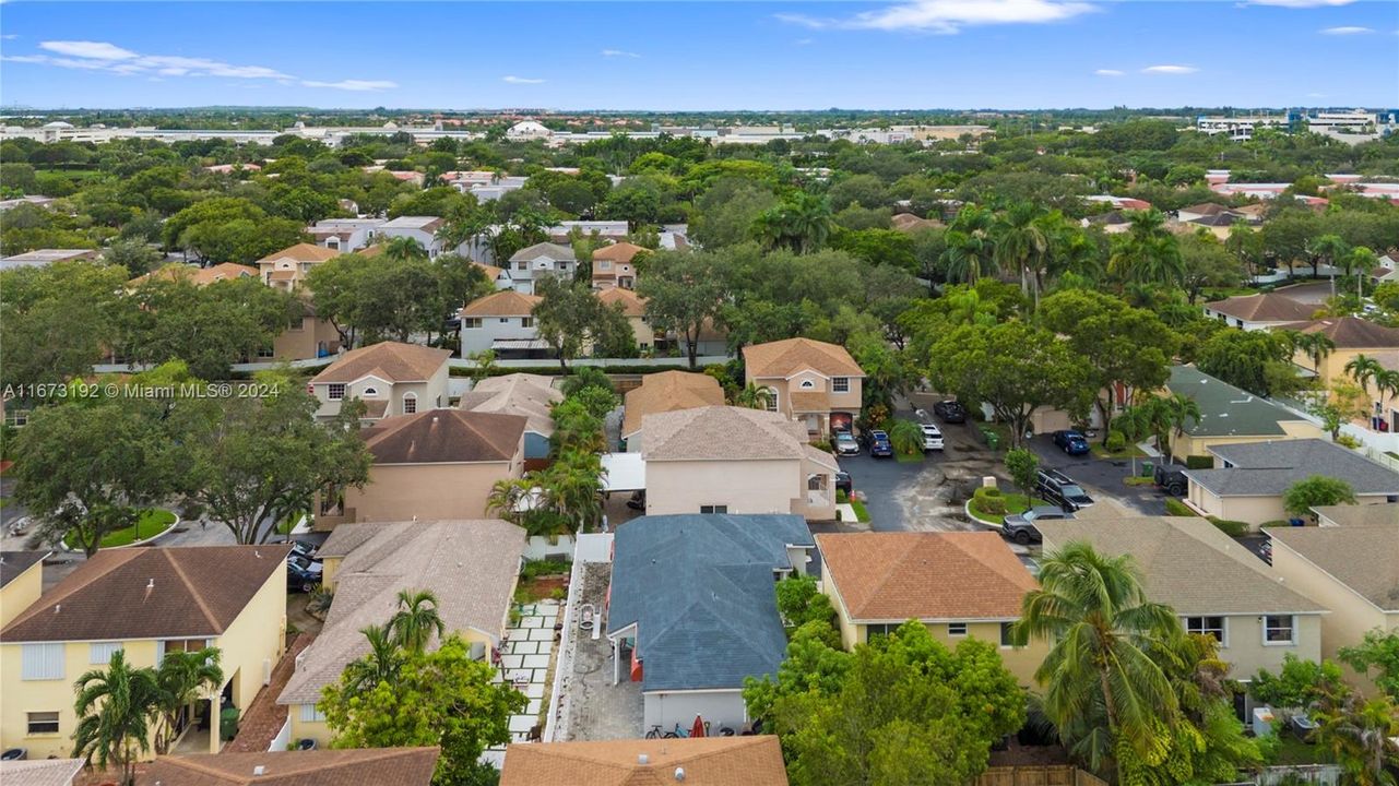 For Sale: $524,900 (3 beds, 2 baths, 1304 Square Feet)