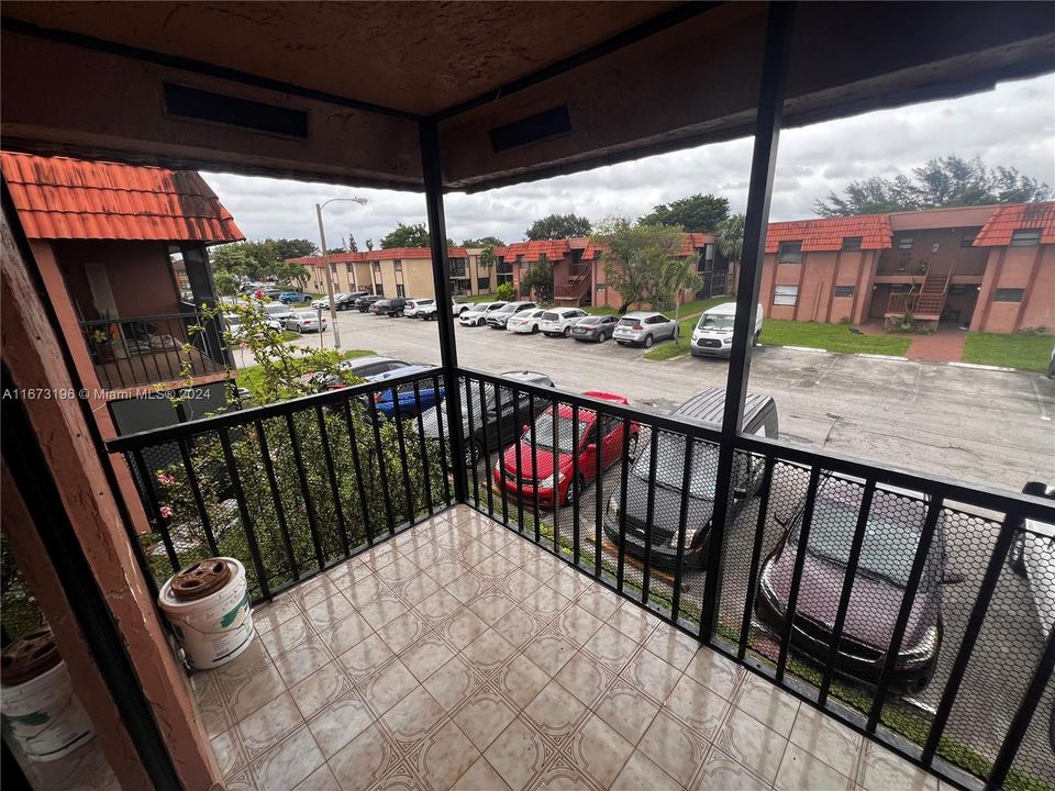 En Venta: $320,000 (3 camas, 2 baños, 980 Pies cuadrados)