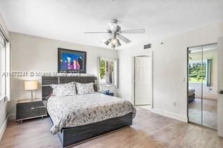 For Sale: $349,000 (3 beds, 2 baths, 1392 Square Feet)