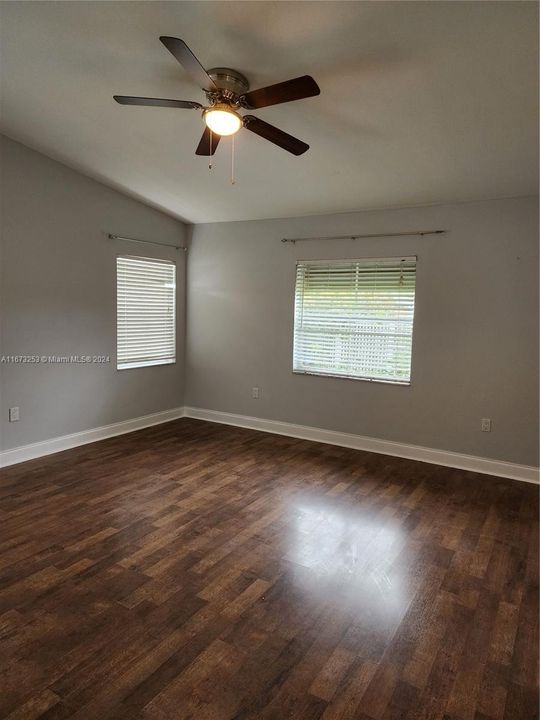 For Rent: $3,900 (4 beds, 2 baths, 2042 Square Feet)