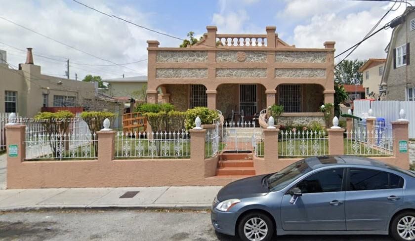 En Venta: $699,000 (2 camas, 1 baños, 1201 Pies cuadrados)