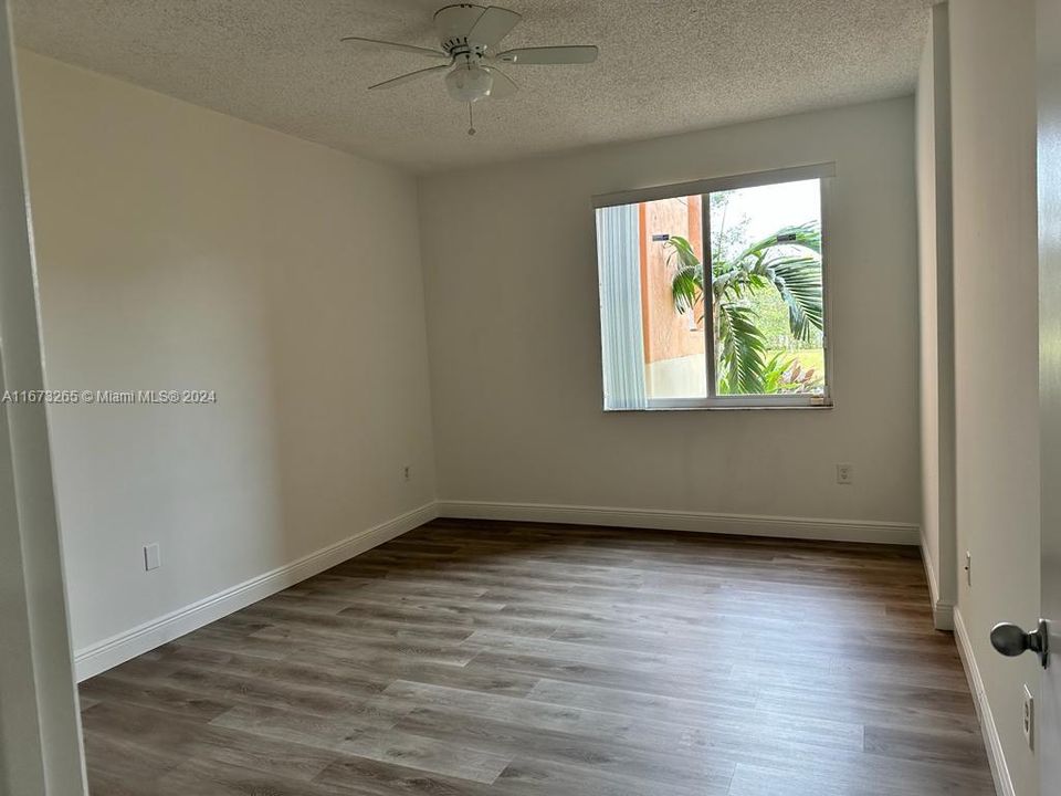 For Rent: $2,450 (2 beds, 2 baths, 1183 Square Feet)