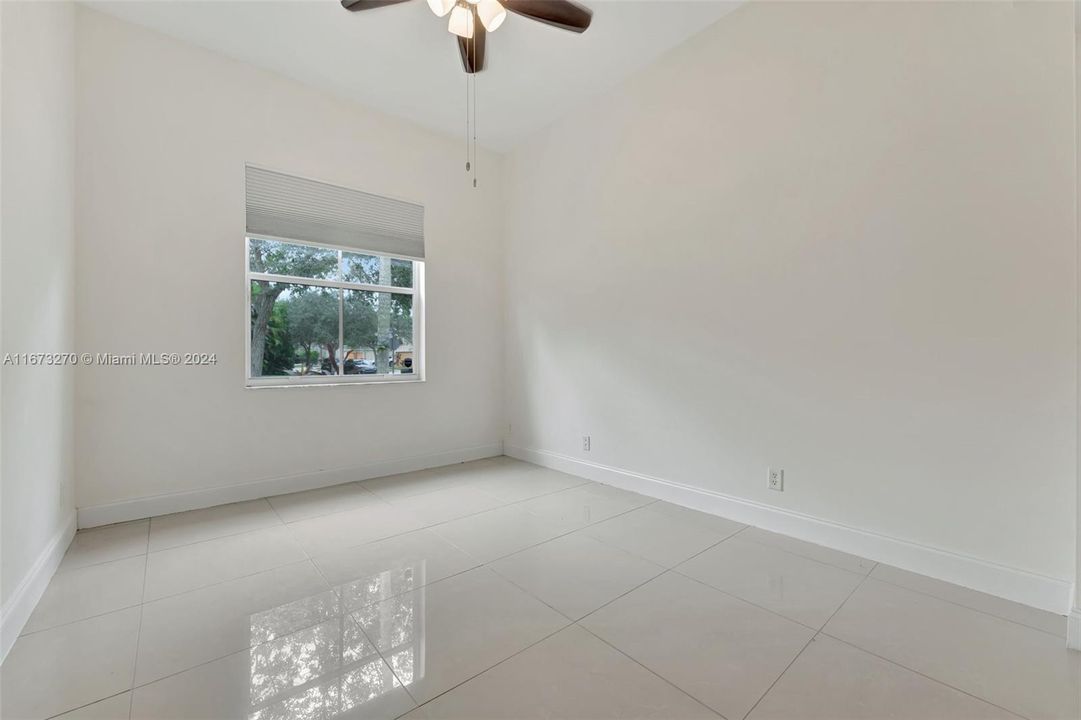 For Sale: $845,000 (4 beds, 2 baths, 1978 Square Feet)