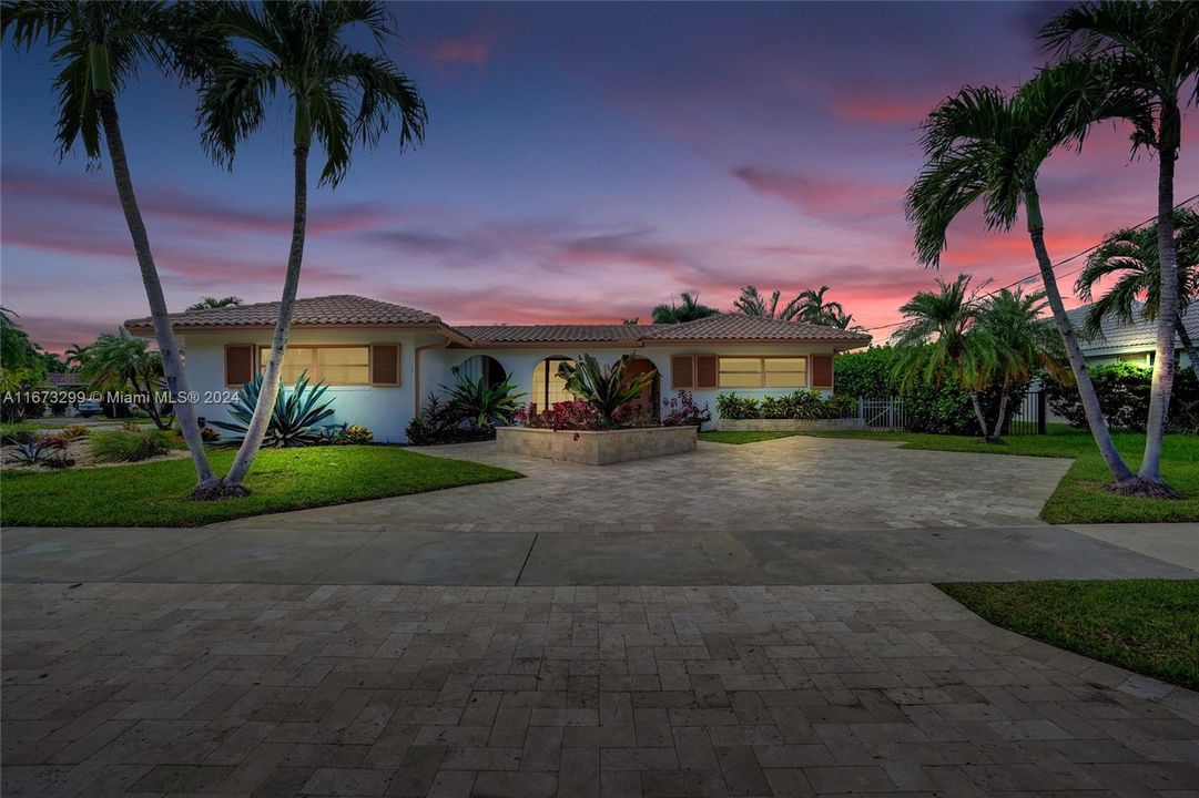 New marble driveway pavers with sidewalks