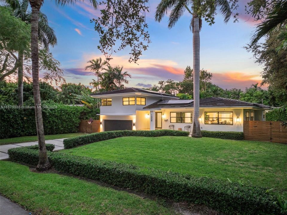 For Sale: $2,050,000 (3 beds, 2 baths, 2063 Square Feet)