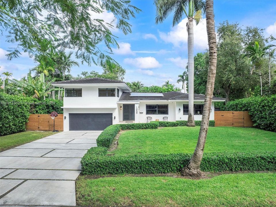 For Sale: $2,050,000 (3 beds, 2 baths, 2063 Square Feet)