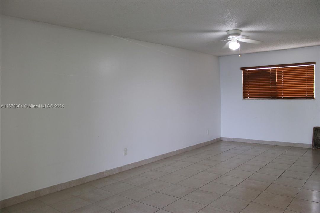 For Rent: $2,200 (2 beds, 2 baths, 1020 Square Feet)