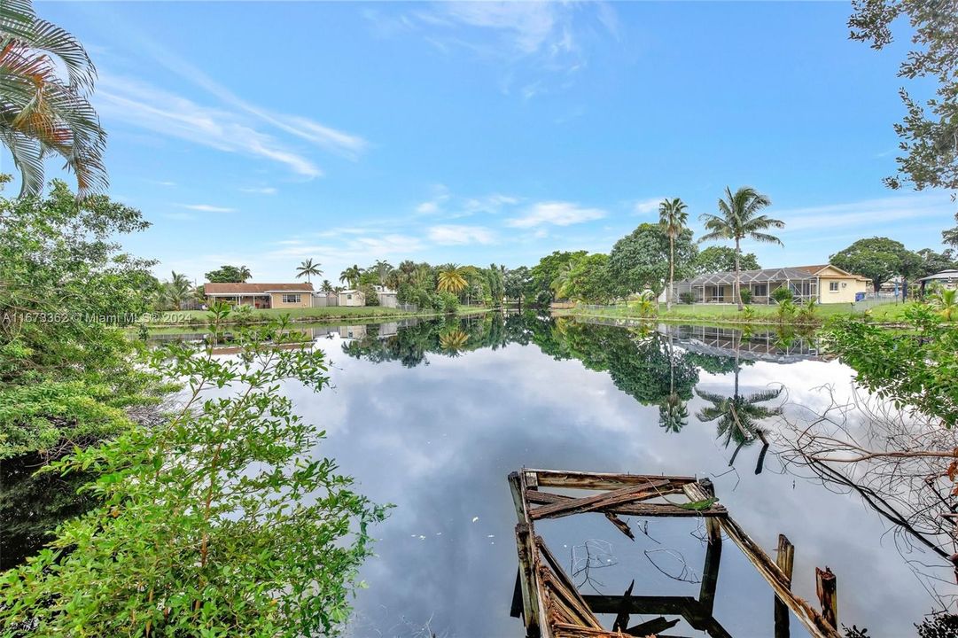 For Sale: $625,000 (3 beds, 2 baths, 1623 Square Feet)