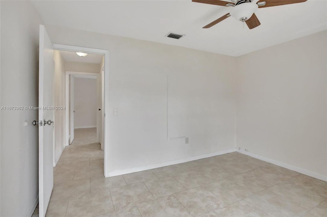 For Sale: $625,000 (3 beds, 2 baths, 1623 Square Feet)