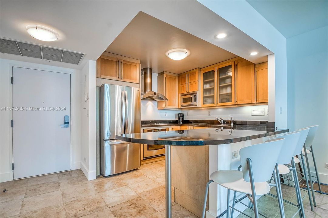 For Sale: $1,400,000 (1 beds, 1 baths, 900 Square Feet)