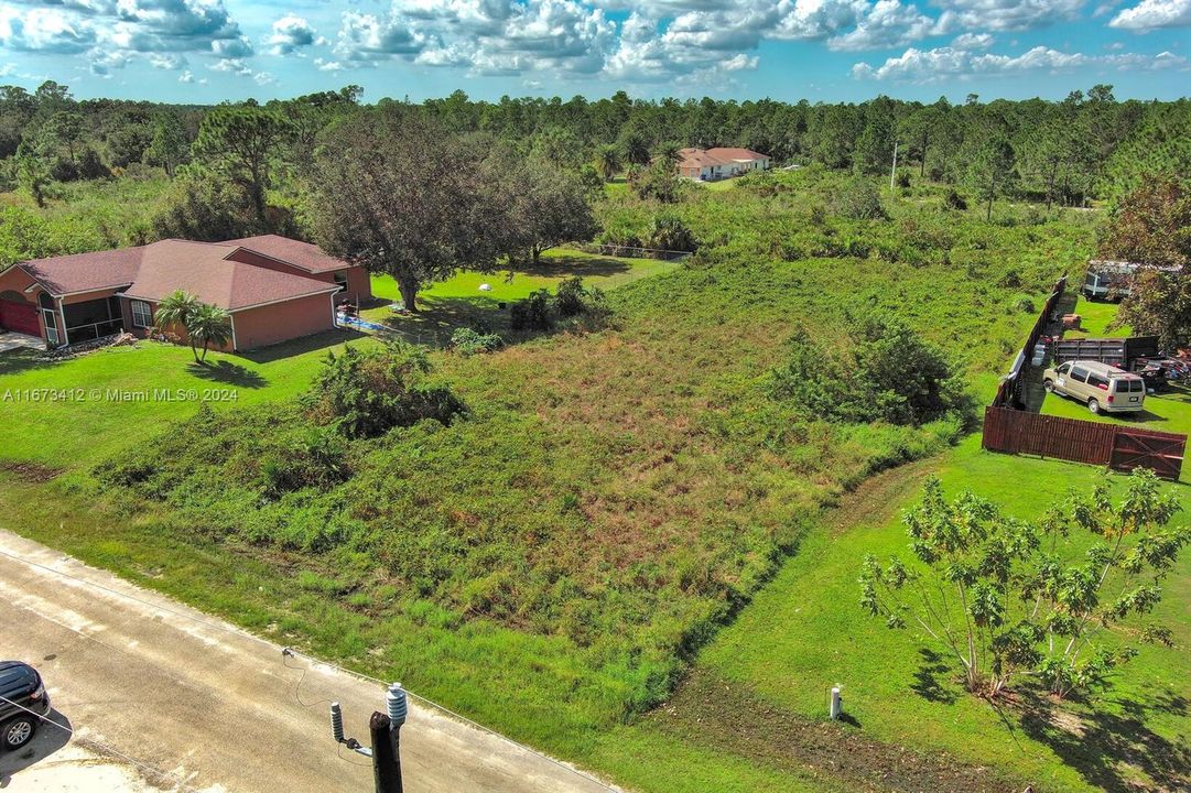 En Venta: $35,000 (0.50 acres)