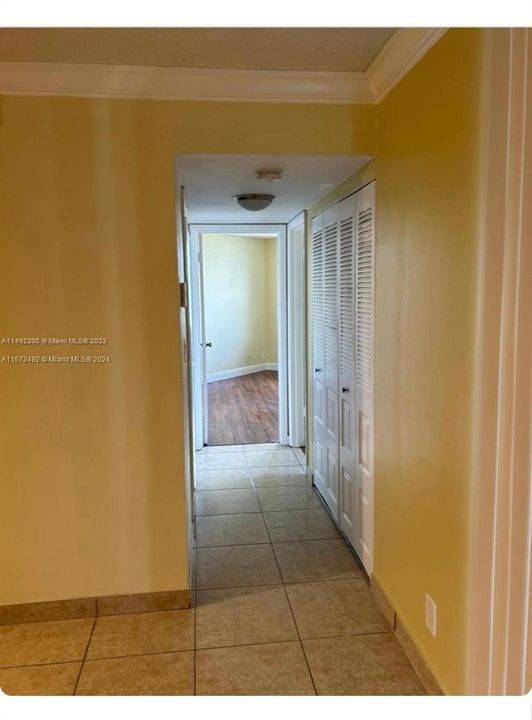 For Rent: $2,150 (2 beds, 2 baths, 890 Square Feet)