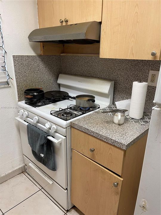 For Rent: $1,750 (1 beds, 1 baths, 625 Square Feet)