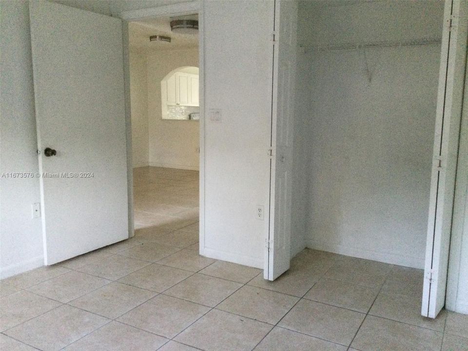 For Rent: $2,150 (2 beds, 2 baths, 920 Square Feet)