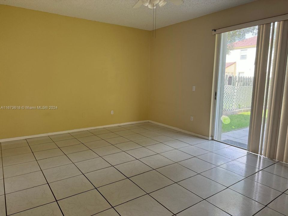 For Rent: $3,300 (3 beds, 2 baths, 1709 Square Feet)