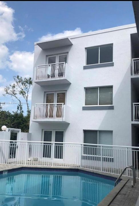 En Venta: $380,000 (2 camas, 1 baños, 708 Pies cuadrados)