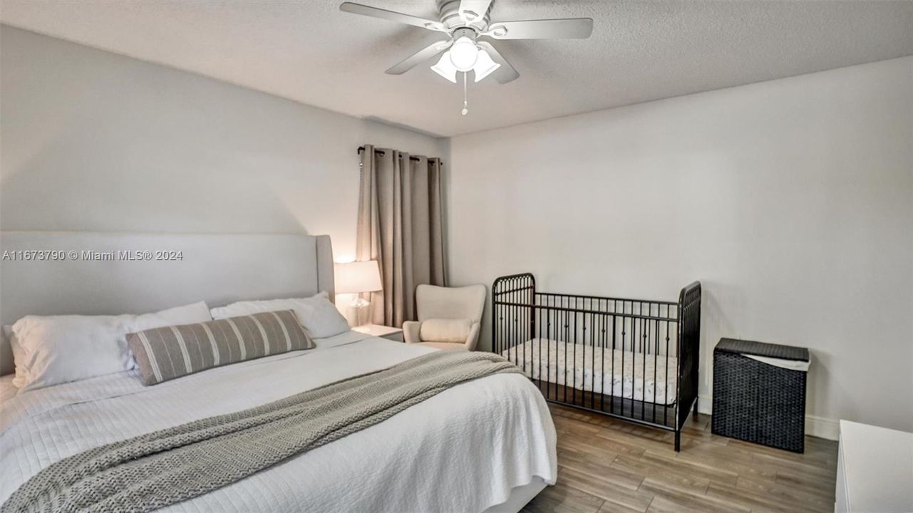 For Sale: $394,900 (2 beds, 2 baths, 1263 Square Feet)