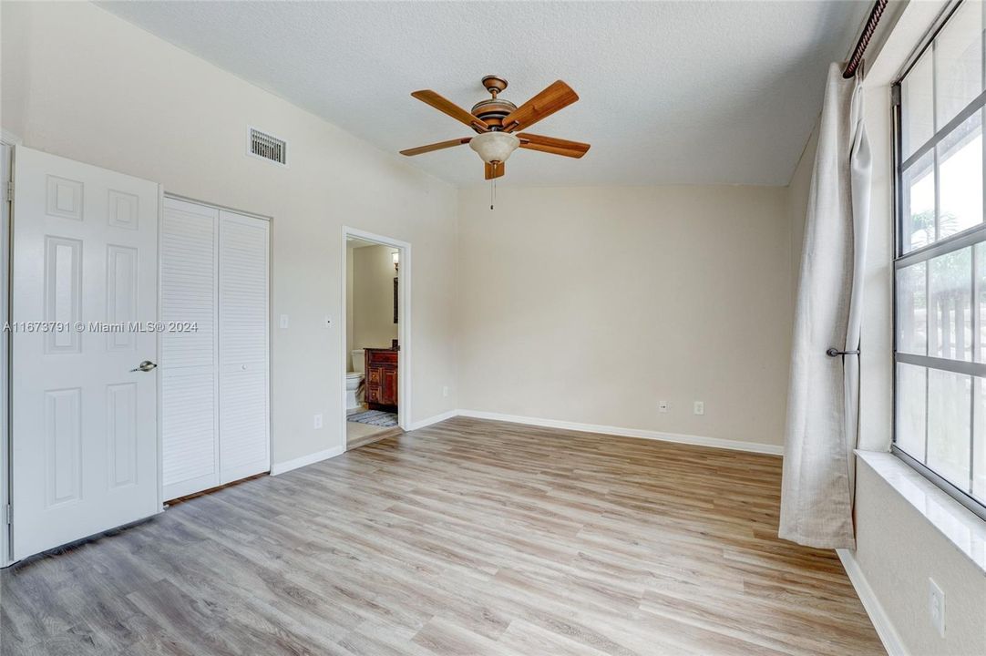 For Rent: $3,300 (3 beds, 2 baths, 1590 Square Feet)