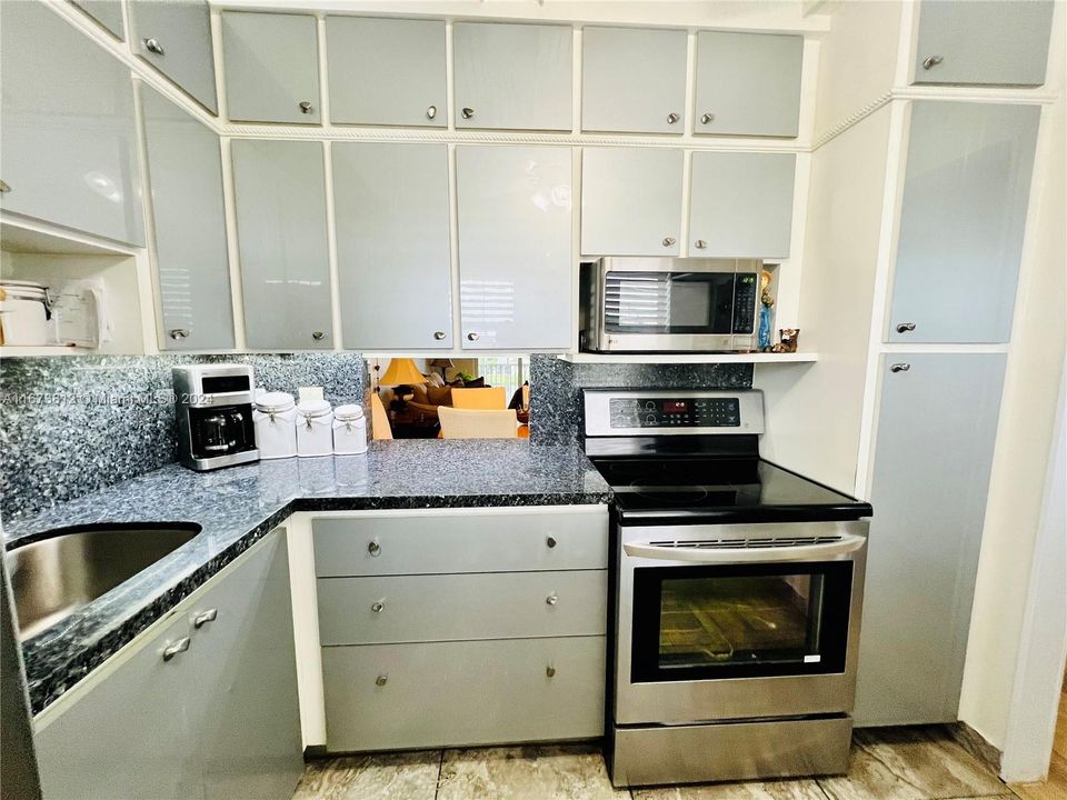 Activo con contrato: $189,000 (1 camas, 1 baños, 850 Pies cuadrados)