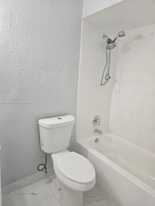 For Rent: $1,889 (1 beds, 1 baths, 724 Square Feet)