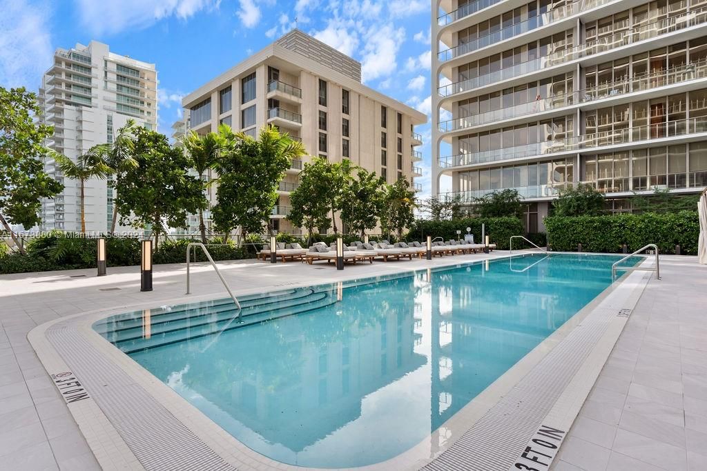 Community Poolside Cabanas