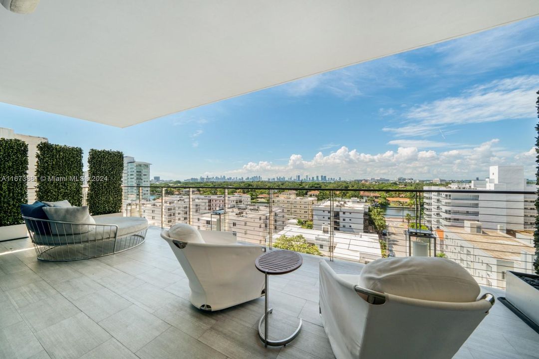 For Sale: $9,900,000 (3 beds, 3 baths, 3783 Square Feet)