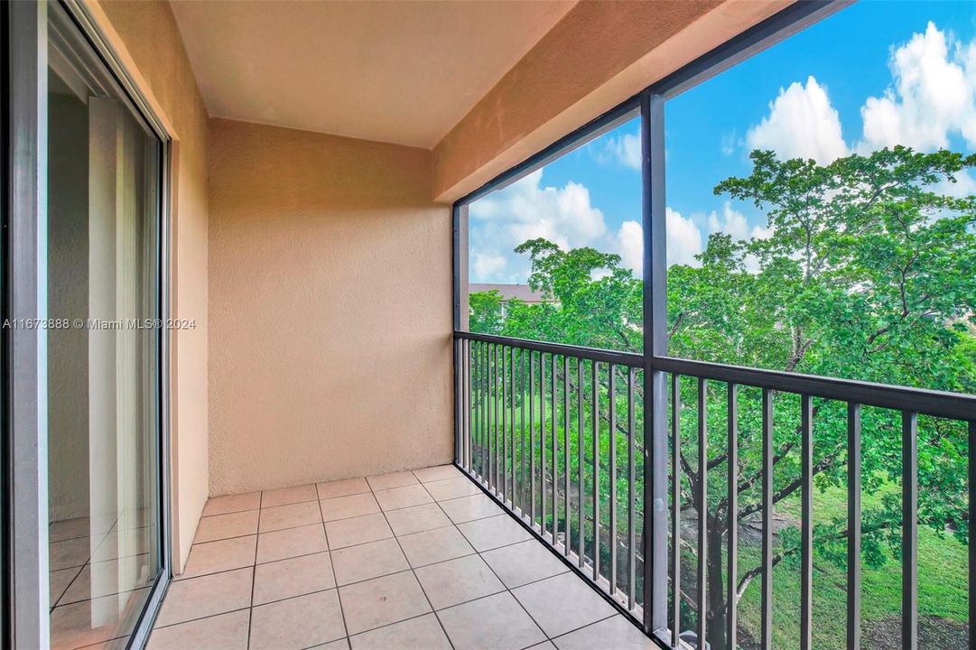 Active With Contract: $139,600 (1 beds, 1 baths, 960 Square Feet)