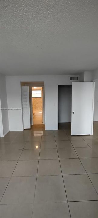 В аренду: $1,650 (1 спален, 1 ванн, 840 Квадратных фут)