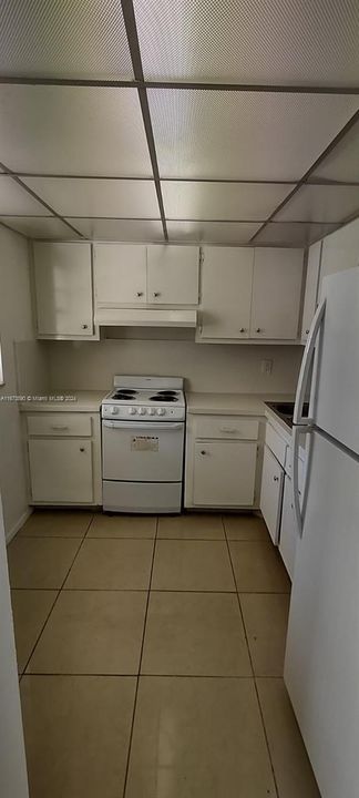 В аренду: $1,650 (1 спален, 1 ванн, 840 Квадратных фут)