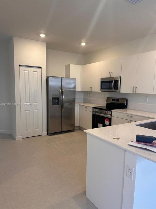 For Rent: $3,150 (4 beds, 2 baths, 0 Square Feet)