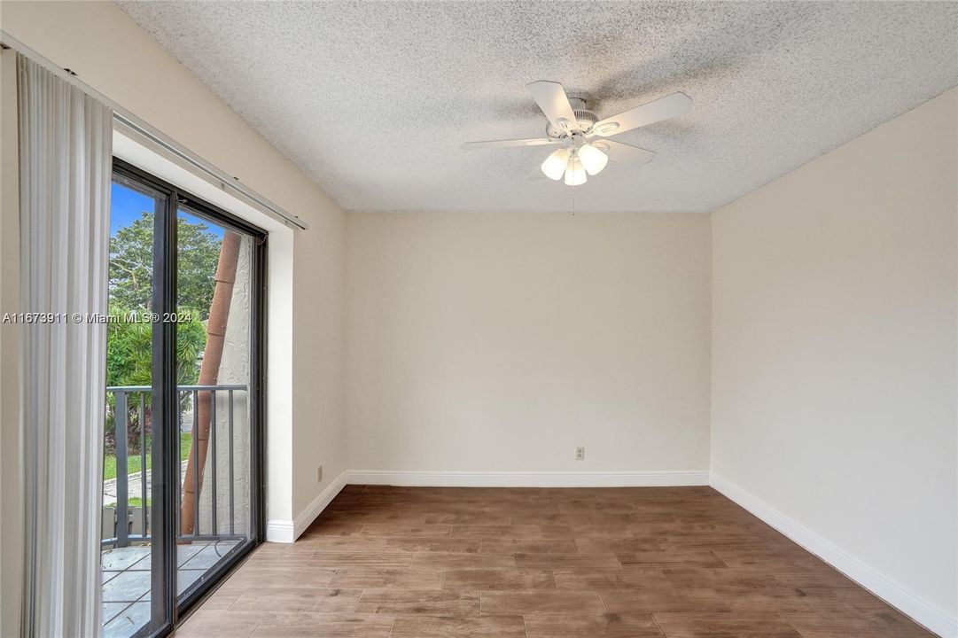 For Rent: $3,200 (3 beds, 2 baths, 1628 Square Feet)