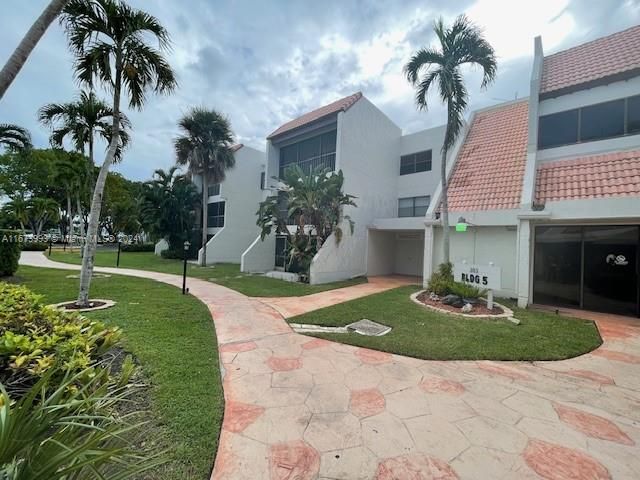 En Venta: $240,000 (1 camas, 1 baños, 845 Pies cuadrados)