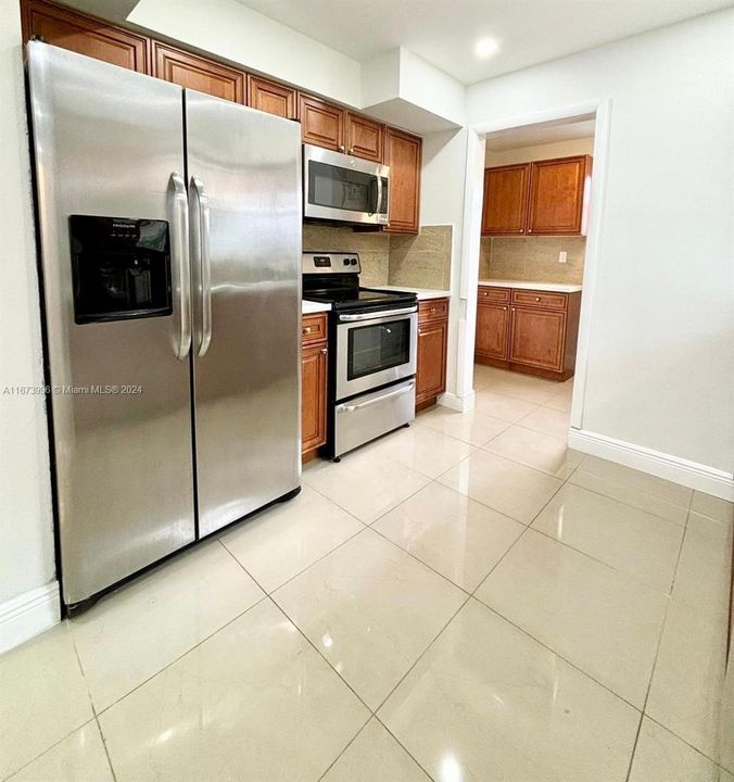 For Sale: $465,000 (4 beds, 2 baths, 1334 Square Feet)