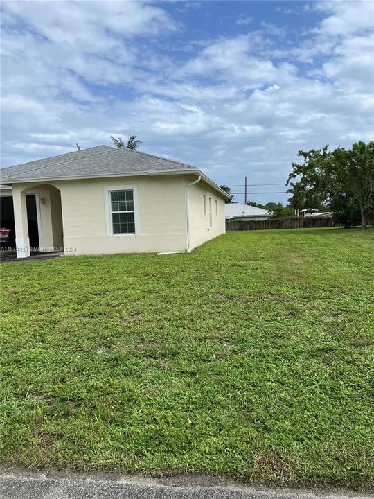 For Sale: $539,000 (3 beds, 2 baths, 1585 Square Feet)