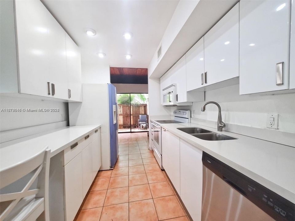 En Venta: $485,000 (3 camas, 2 baños, 1688 Pies cuadrados)