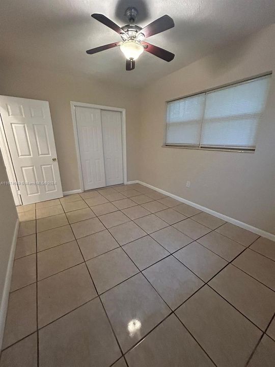 For Rent: $1,950 (2 beds, 1 baths, 828 Square Feet)