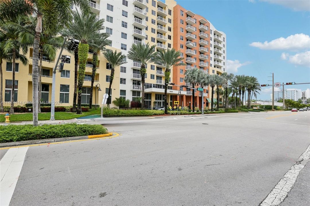 For Sale: $630,000 (3 beds, 2 baths, 1329 Square Feet)