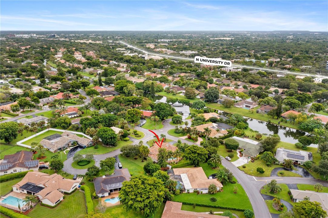 For Sale: $850,000 (4 beds, 2 baths, 2891 Square Feet)